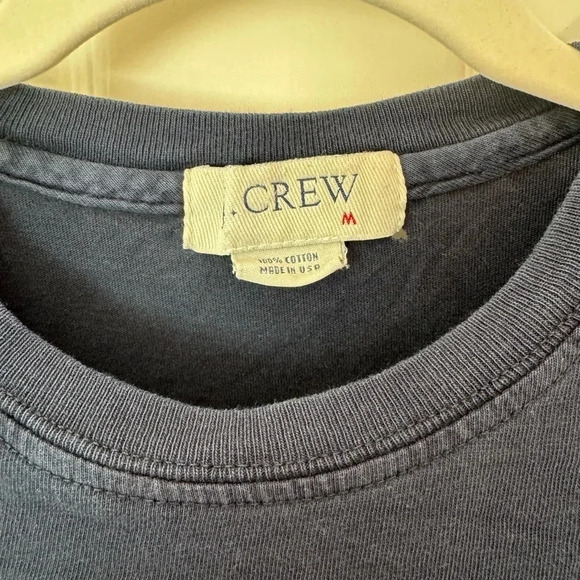 J.Crew perfectly worn t-shirt. Navy. So soft! - Picture 4 of 4